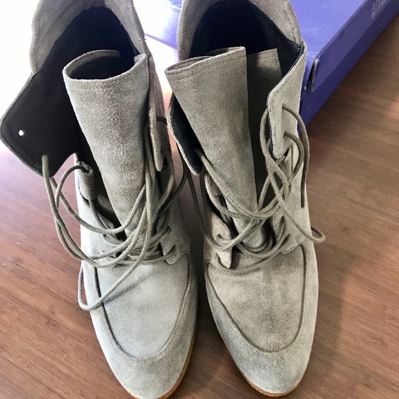 Stuart Weitzman kidstuff wedge lace up booties ❤️ - Picture 2 of 7